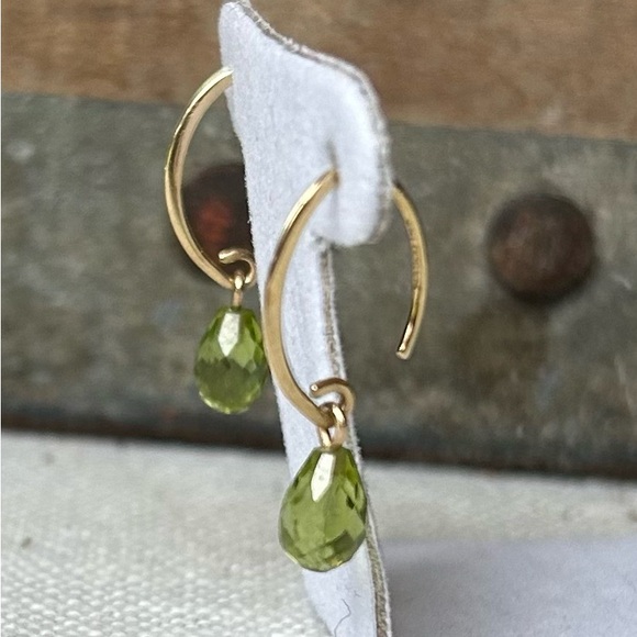 14k Peridot Earrings